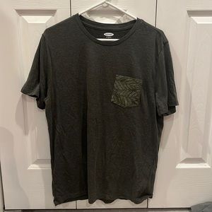 Old Navy men’s tee